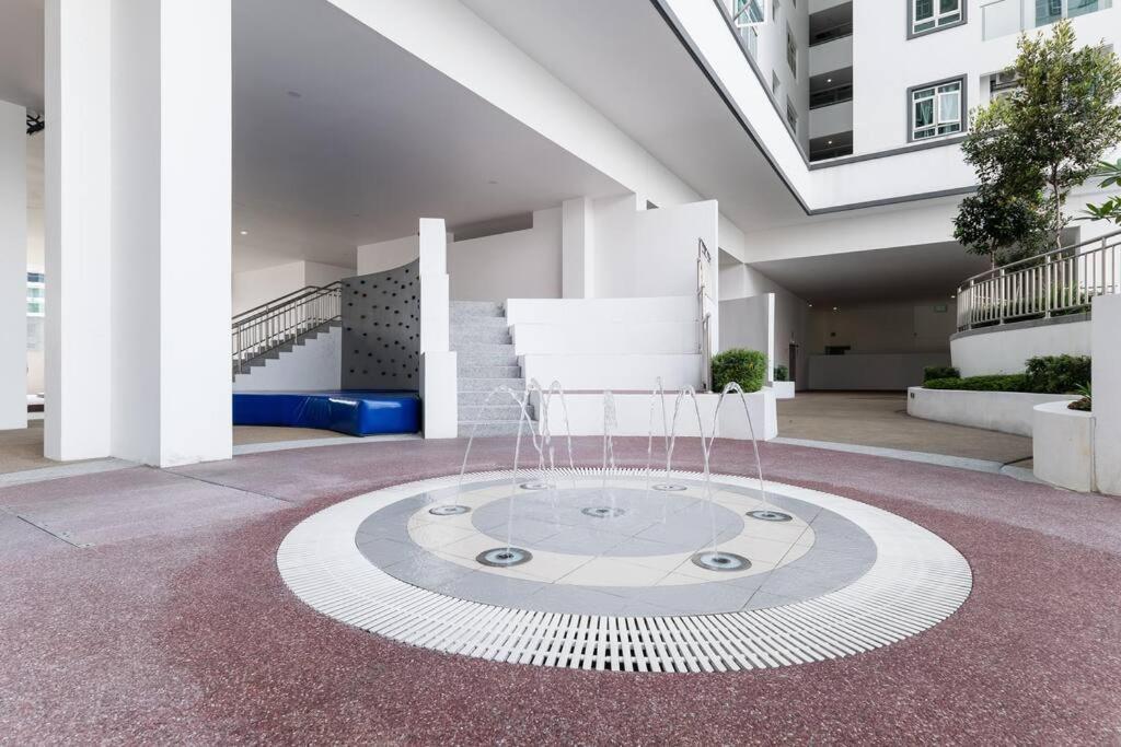 Tr Residence Lovely 3 Bedroom Unit 6Pax Next To Titiwangsa Lrt Kuala Lumpur Exterior foto