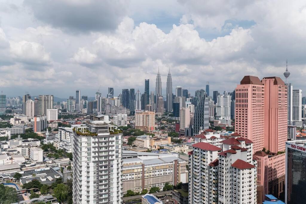Tr Residence Lovely 3 Bedroom Unit 6Pax Next To Titiwangsa Lrt Kuala Lumpur Exterior foto